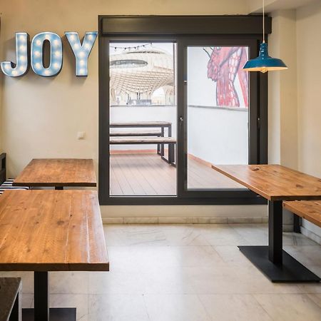 Joy Setas Coworking Hostel Seville Exterior photo